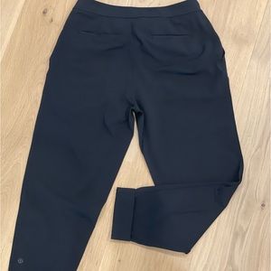 Lululemon Cropped Pants
